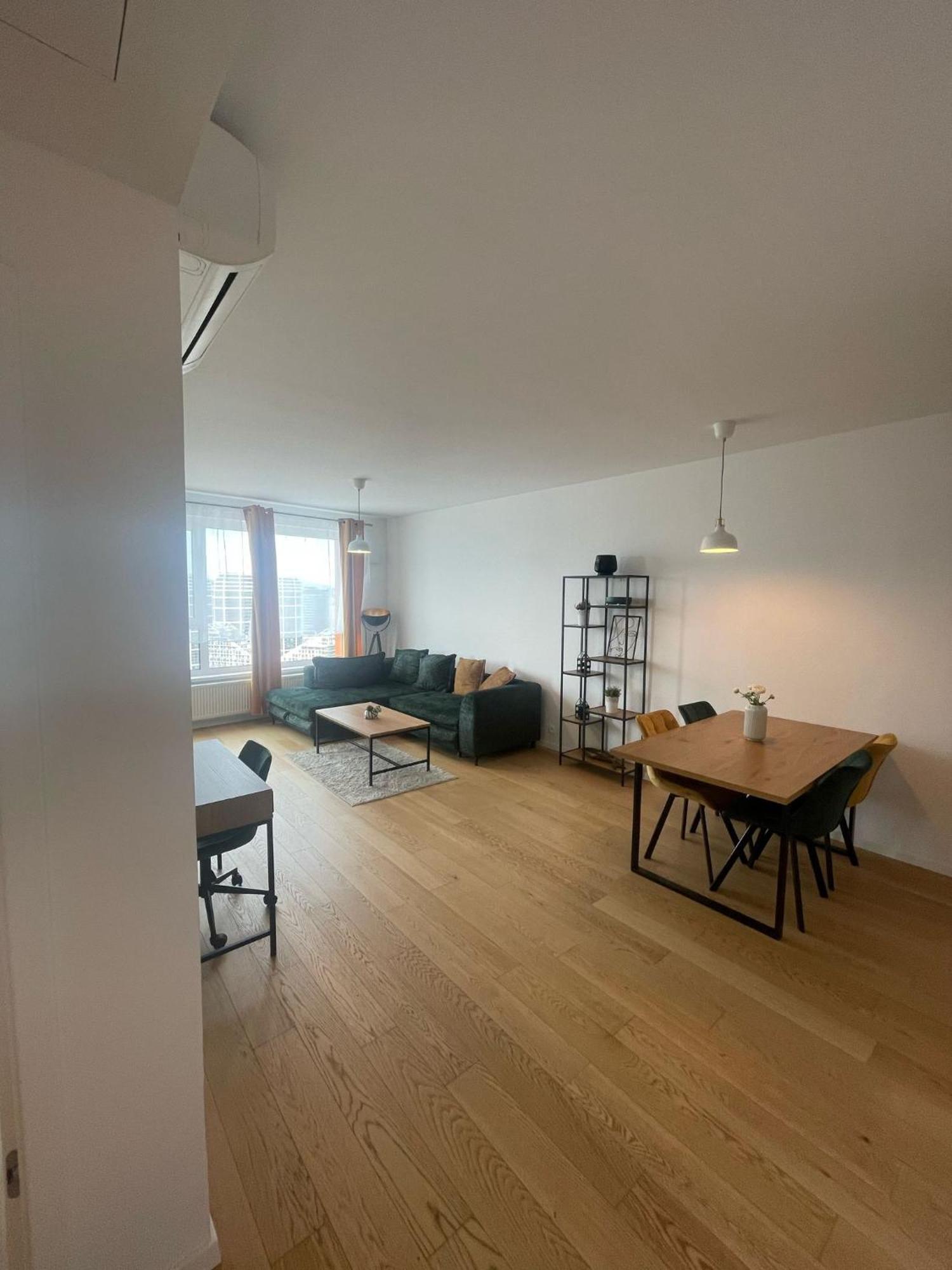 New Downtown Apartment Couple Minute From The Old Town Pressburg Exterior foto